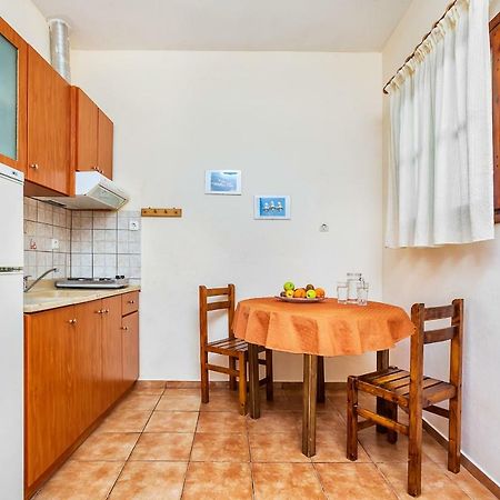 Xenios Loutra Village Karnagio Экстерьер фото