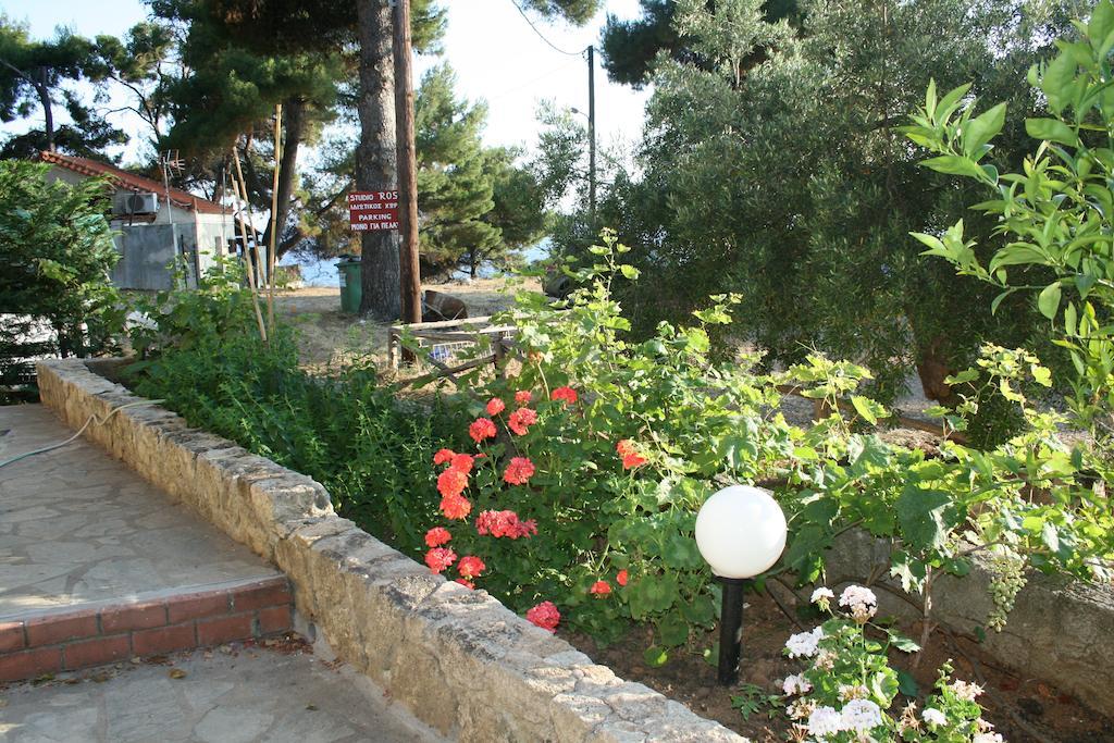 Xenios Loutra Village Karnagio Экстерьер фото