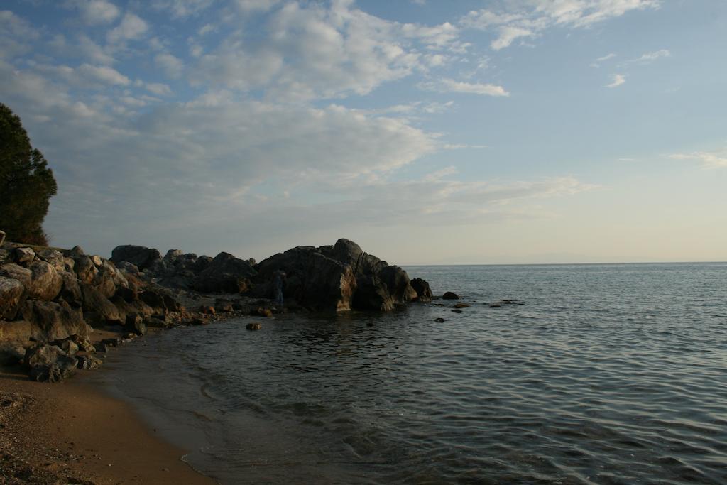 Xenios Loutra Village Karnagio Экстерьер фото