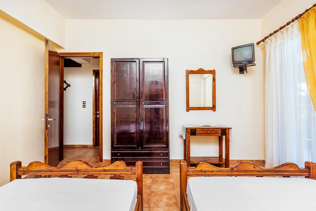 Xenios Loutra Village Karnagio Экстерьер фото