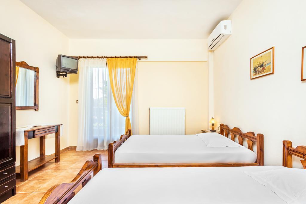 Xenios Loutra Village Karnagio Экстерьер фото