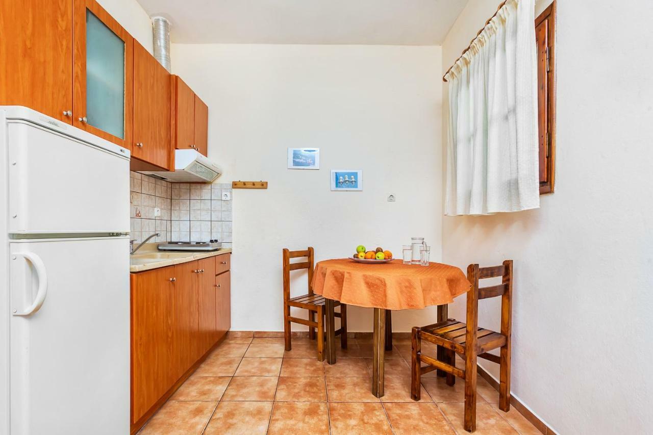 Xenios Loutra Village Karnagio Экстерьер фото
